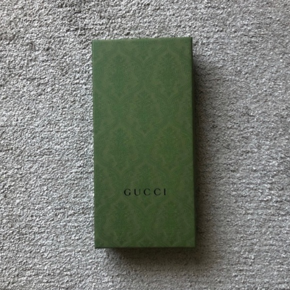 Authentic Gucci Embossed Box with tissue. - Picture 2 of 4